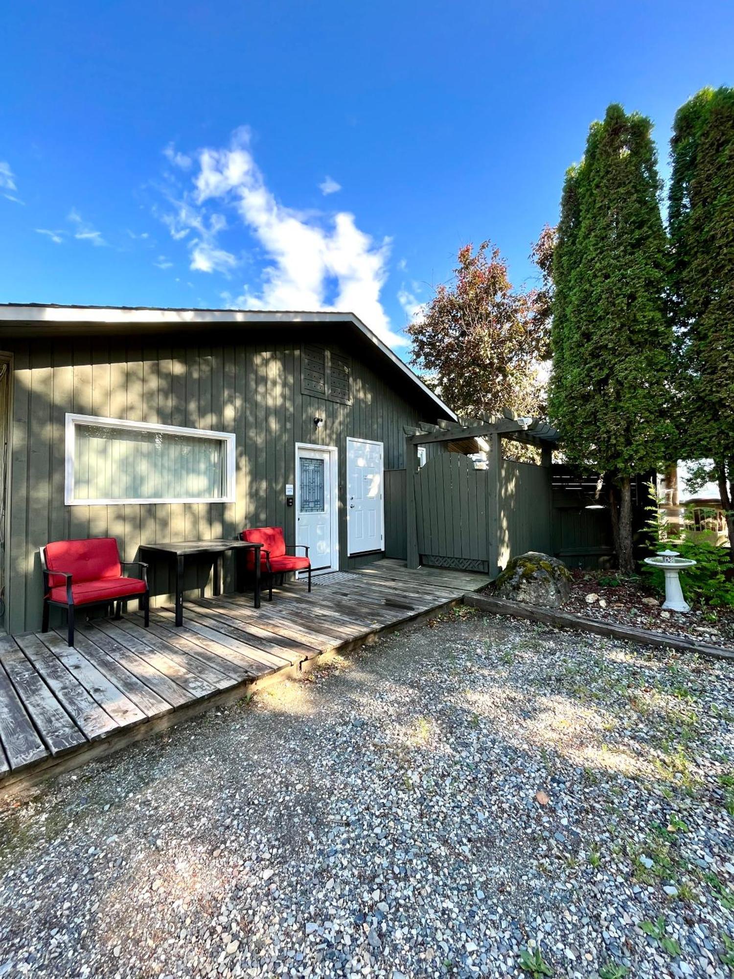 Roberts Roost Resort Quesnel Exterior photo